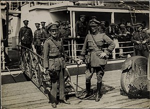Major General Ennis (with Thompson gun) and Comdt. McCreagh or McCrea (21840621989).jpg