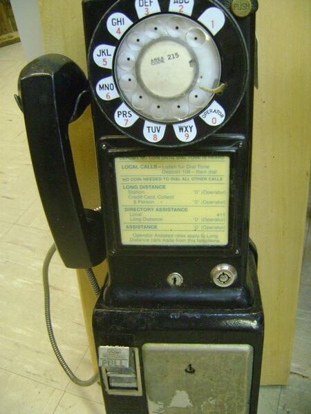 File:Old time dime payphone.jpg
