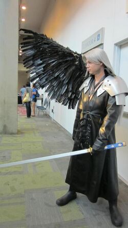 Sephiroth cosplayer at FanimeCon 2010-05-30 2.JPG