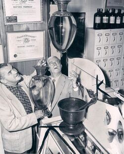 Show globes in Ferndale Michigan pharmacy 1954.JPG