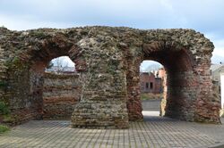 Balkerne Gate, a 1st-century Roman gateway in Camulodunum, it is the largest surviving gateway in Roman Britain, Colchester, Great Britain (23282941975).jpg