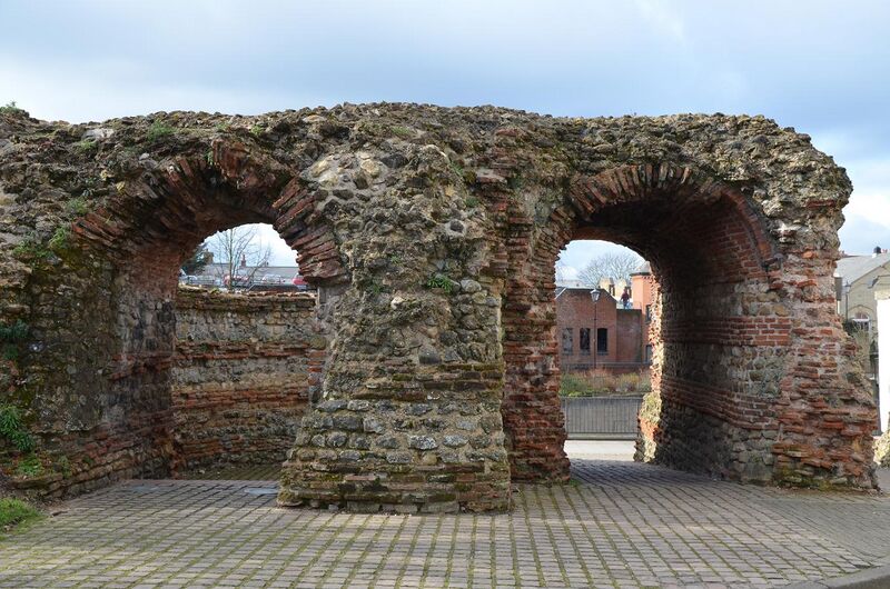 File:Balkerne Gate, a 1st-century Roman gateway in Camulodunum, it is the largest surviving gateway in Roman Britain, Colchester, Great Britain (23282941975).jpg