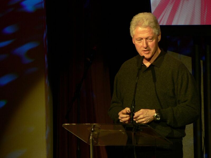 File:Bill Clinton talking at TED 2007.jpg