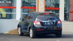 Geely Emgrand 7 Hatchback, Denpasar.jpg