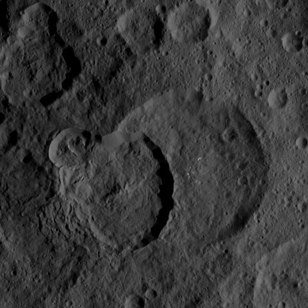 File:PIA20000-Ceres-DwarfPlanet-Dawn-3rdMapOrbit-HAMO-image57-20151002.jpg