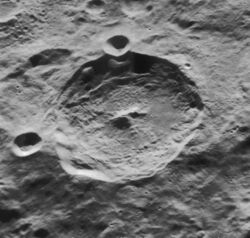 Plutarch crater 4165 h3.jpg