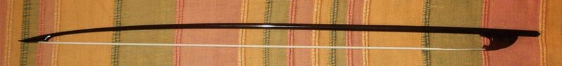 File:Arco violino XVII secolo.jpg