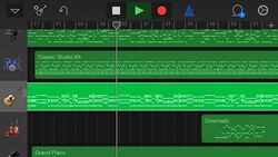 GarageBand iOS screenshot.jpg