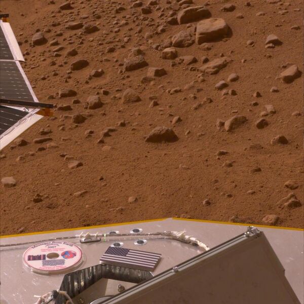 File:Phoenix mini-DVD on Mars.jpg