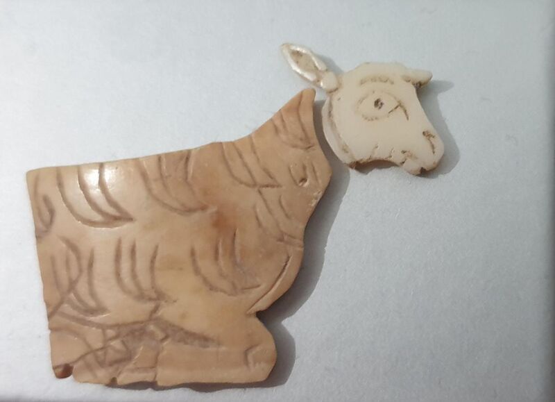 File:Sumerian Sheep Shell Plaque 27th BC.jpg