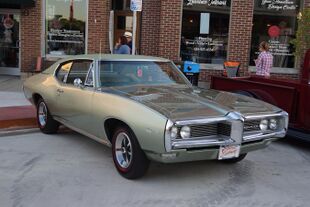 1968 Pontiac Tempest Custom (29146837444).jpg