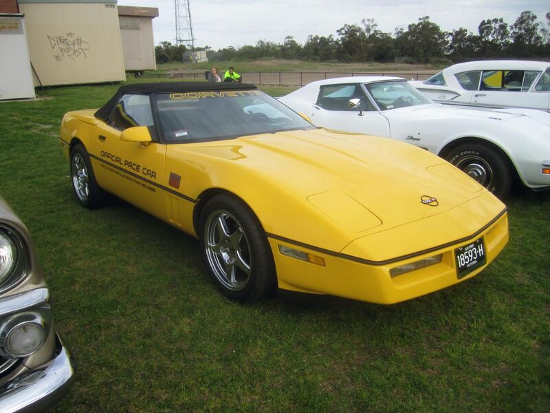 File:1986 Chevrolet Corvette C4 Convertible (10323231024).jpg