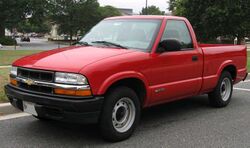 98-04 Chevrolet S-10.jpg