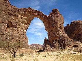 Aloba Arch in the Ennedi Mountains - northeastern Chad 2015.jpg