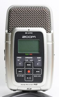 Zoom H2 Handy Recorder-front PNr°0423.jpg