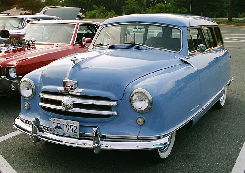 File:1952 Nash Rambler blue wagon front.jpg