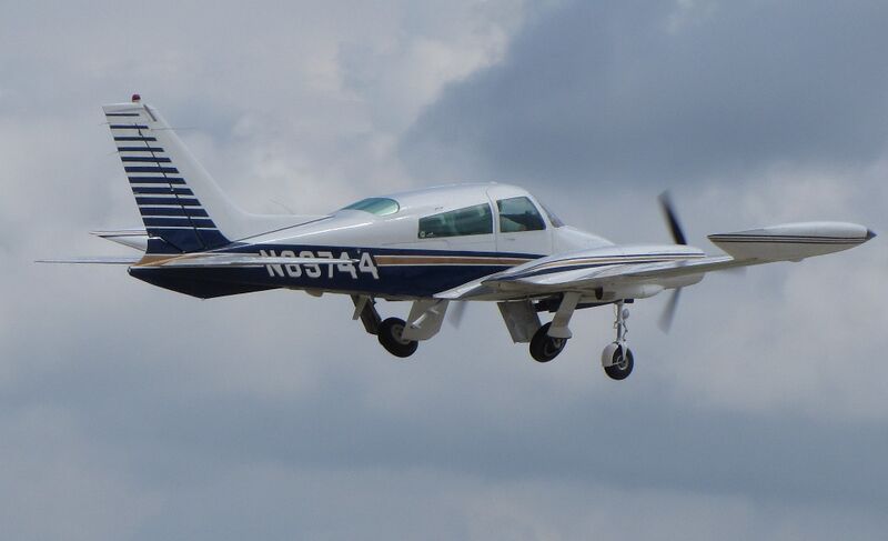 File:Cessna310Q.jpg