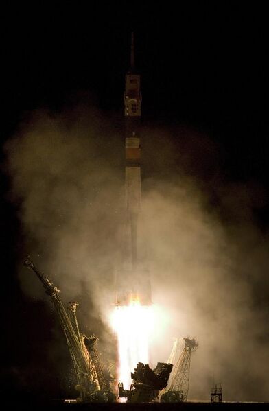 File:Expedition 16 Soyuz Launch.JPG
