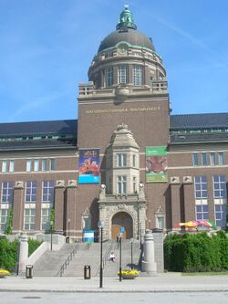 Naturhistoriska Riksmuseet vasterifran.jpg