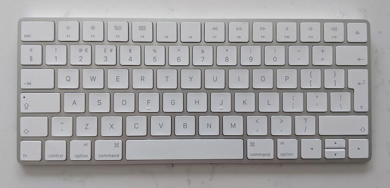 File:Apple Magic Keyboard - UK.jpg