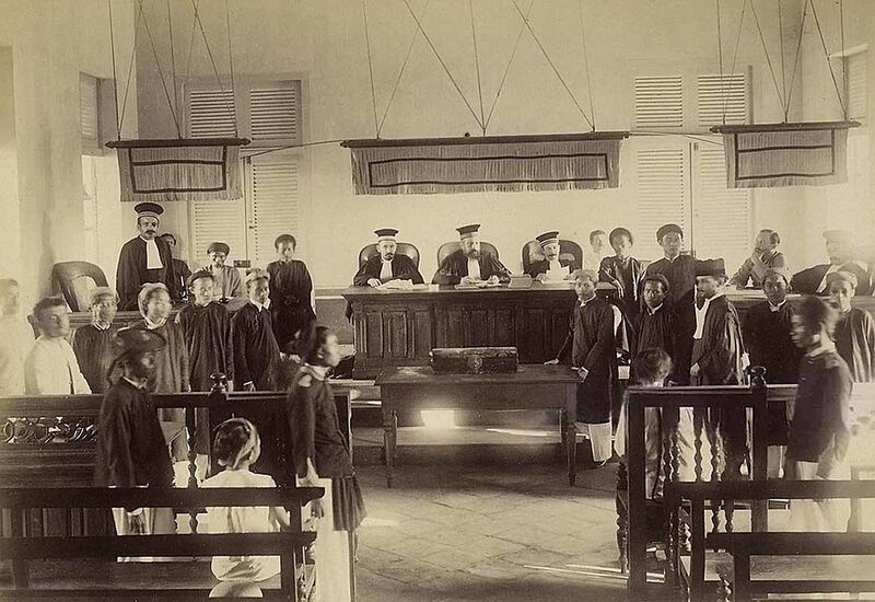 File:French Indochina courtroom with ceiling punkah.jpg