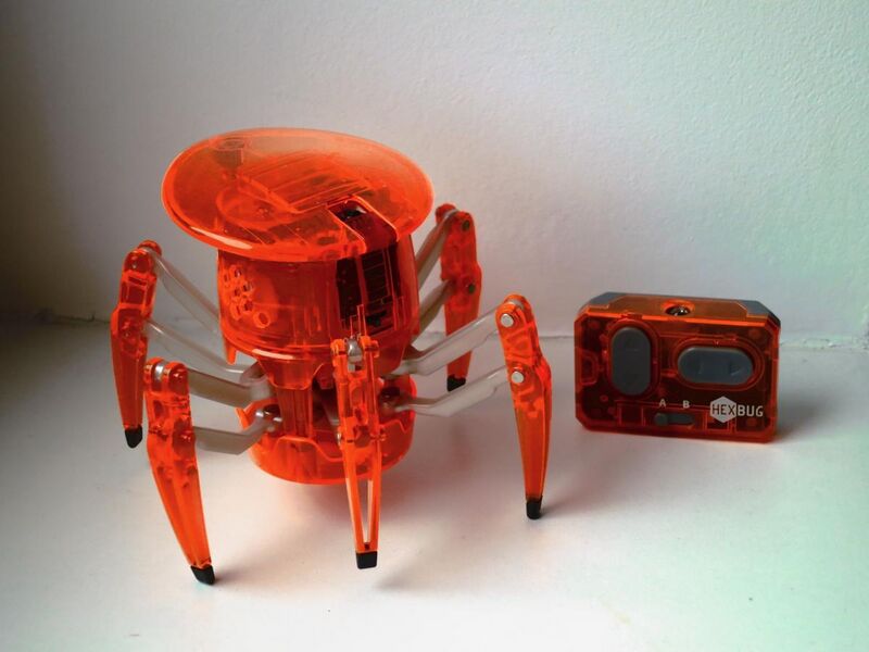 File:Hexbug Spider.JPG