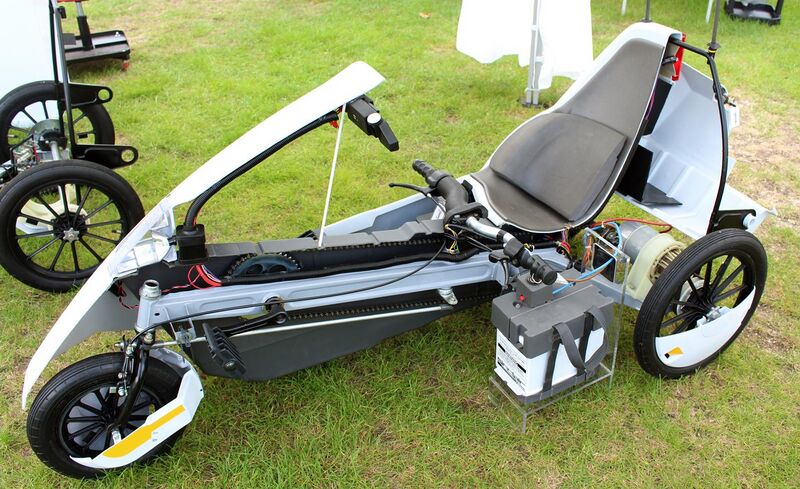 File:Sinclair C5 sectioned.jpg