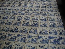Chinese porcelain tiles, Cochin synagogue.jpg