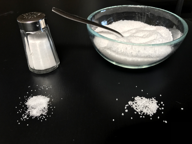 File:Comparison of Table Salt with Kitchen Salt.png
