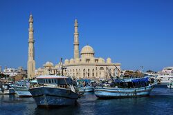 Hurghada port mosque.jpg