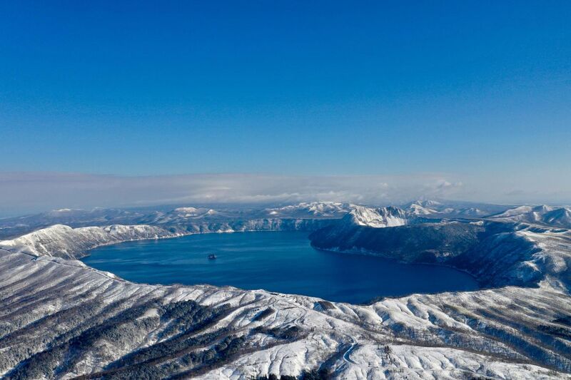File:Lake Mashū Japan during wintertime in Akan National Park Hokkaidō.jpg