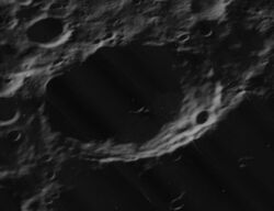 Winlock crater 5015 h3.jpg