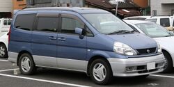 1999-2001 Nissan Serena.jpg