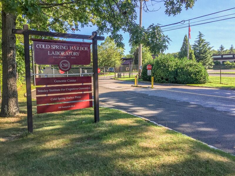 File:Cold Spring Harbor Laboratory sign.jpg