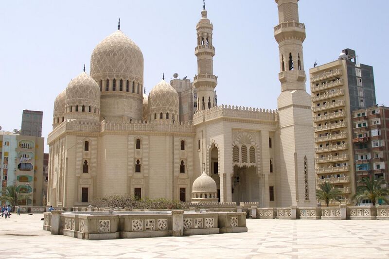File:Egypt, Alexandria, Abu el-Abbas el-Mursi Mosque.jpg