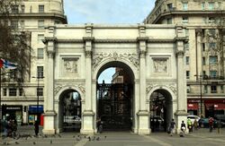 Marble Arch in London, spring 2013 (4).JPG