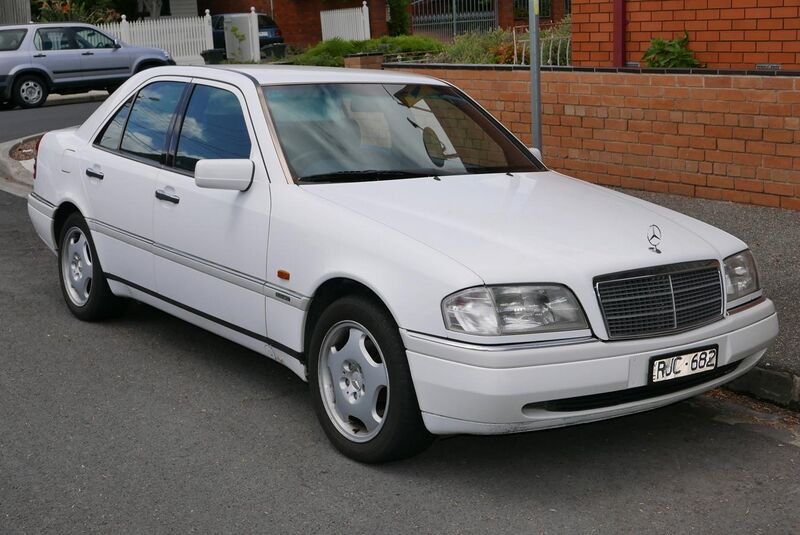 File:1994 Mercedes-Benz C 220 (W 202) Elegance sedan (2015-11-13) 01.jpg