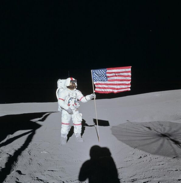 File:Apollo 14 Shepard.jpg