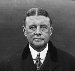 Louis Winslow Austin - 1918-1919 - US Bureau of Standards.jpg