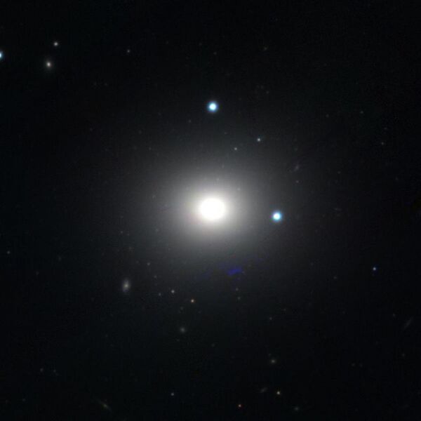 File:NGC 1395 PanSTARRS1 z+r+g.jpg