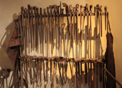 Selection of Pincers in a mock-up blacksmiths.png