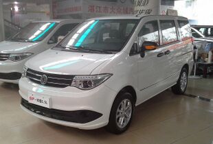 Dongfeng Succe facelift China 2016-04-01.jpg