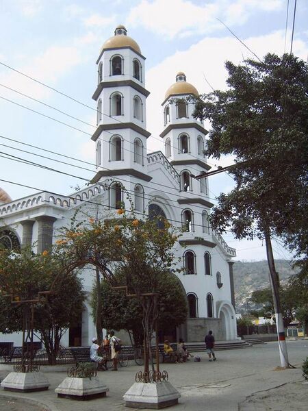 File:Portoviejo - Catedral.JPG