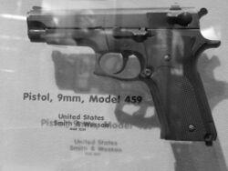 Smith and Wesson 459.jpg