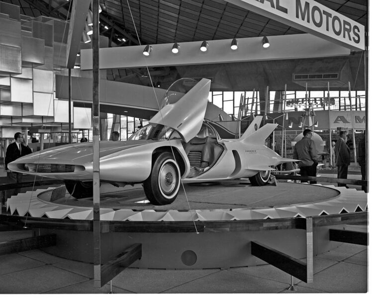 File:General Motors exhibit at Century 21 Exposition, 1962.jpg