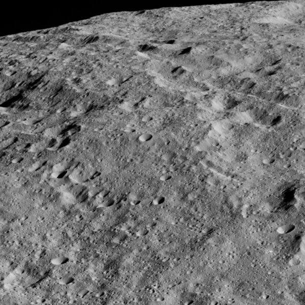 File:PIA20825-Ceres-DwarfPlanet-Dawn-4thMapOrbit-LAMO-image125-20160613.jpg