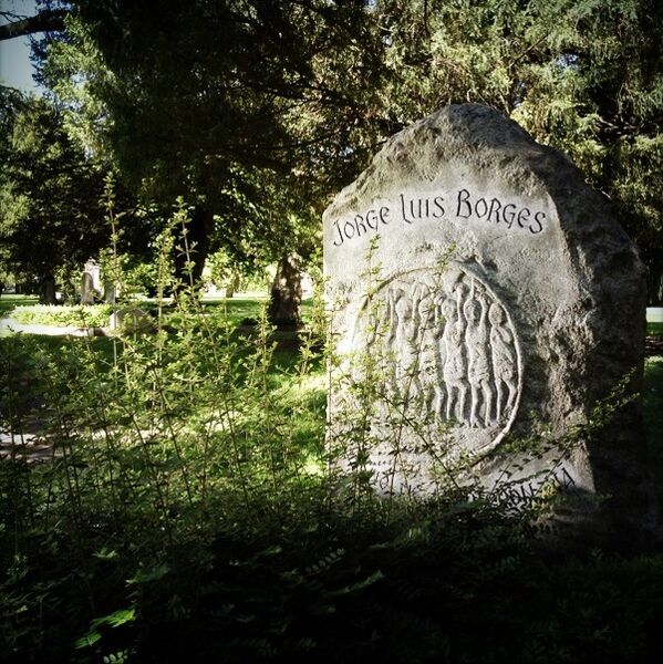 File:Borges Grave Cemetery Geneva.jpg