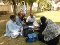 A morning briefing on how to vaccinate children in Pakistan