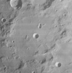 De La Rue crater 4068 h1.JPG