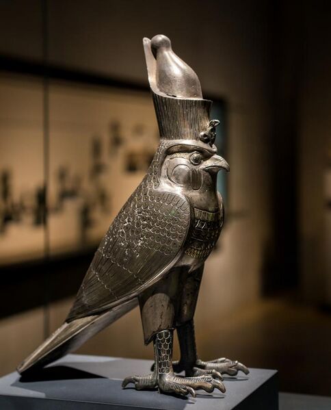 File:Horus as falcon god with Egyptian crown from the 27th dynasty (05).jpg